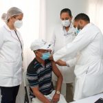 Hospital Sigifredo Alba Dominguez inicia proceso de vacunación contra el COVID-19